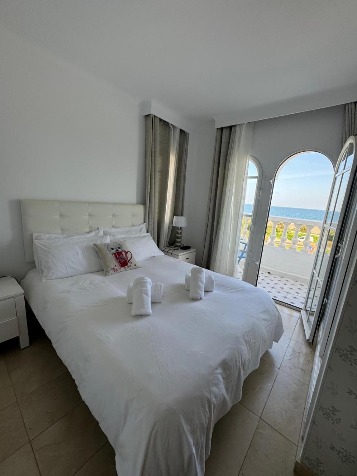 Castillo de Sabinillas Aldea Beach, Manilva מראה חיצוני תמונה
